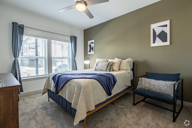 1BR, 1BA - 756SF