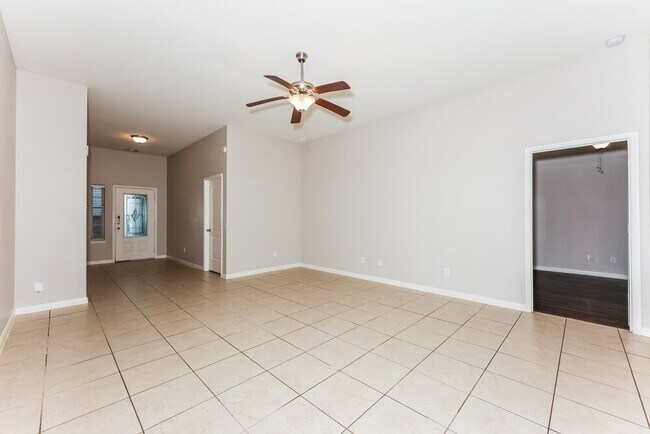 Photo - 4144 Tower Ln