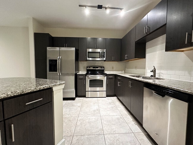 Building Photo - 3420 SW 23rd St Unit A3 Rental