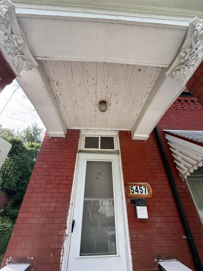 Photo - 5457 Geraldine Ave
