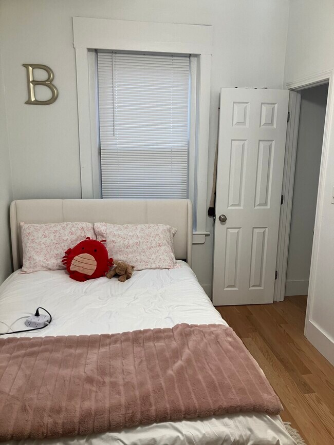 Photo - 64 Hemenway St Unidad 11