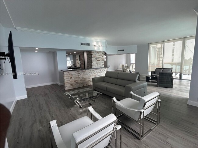 Photo - 4001 S Ocean Dr Unidad PH11