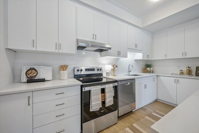 Photo - 97 Reverie Way