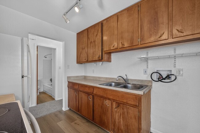 Photo - Cozy 2 bedroom duplex
