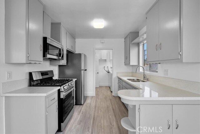 Photo - 853 W 23rd St Unidad 4