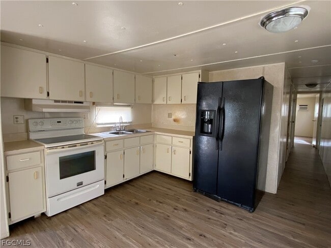 Photo - 2207 Cantor Ln