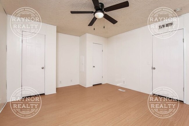 Photo - 756 Cooke Rd