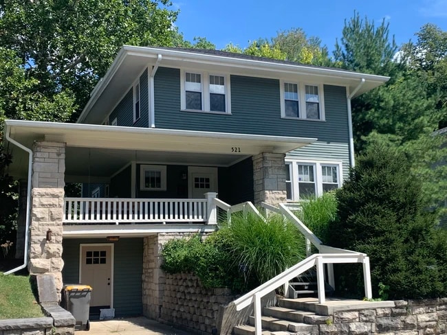 Building Photo - 521 S Park Ave