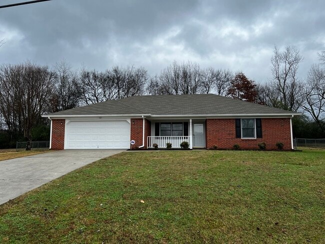 112 Eva Ct, Huntsville, AL 35811, USA - 112 Eva Ct, Huntsville, AL 35811, USA
