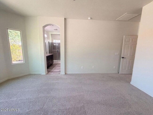 2622 W Gray Wolf Trail
