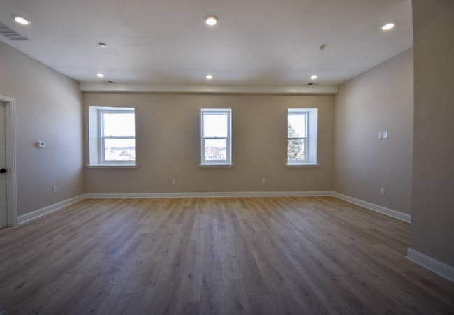 Photo - 1030 N 48th St Unit D-3D