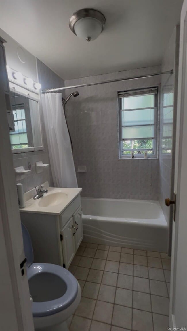 Photo - 48-01 58th Ln