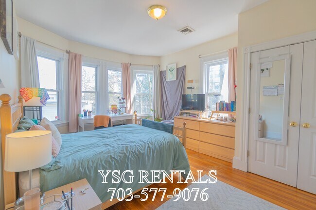 102 Cypress St