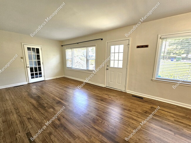 561 Allendale Dr