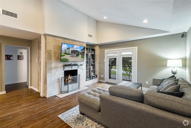 Building Photo - 5806 Birchbrook Dr Unit 205 Rental