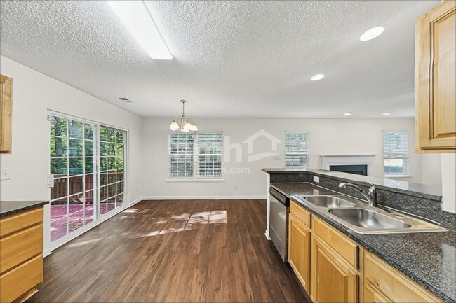 Photo - 130 Devon Forest Dr
