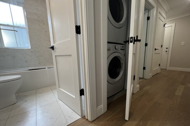 Photo - 47 Englewood Ave