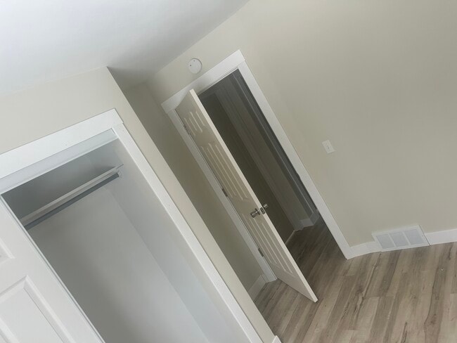 Photo - 2510 10th Ave