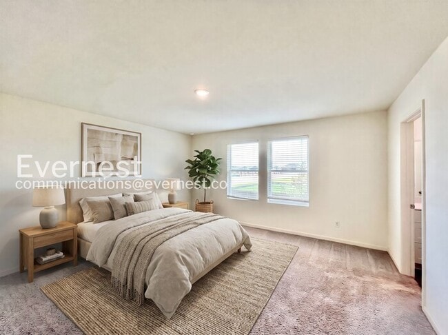 Photo - 5 Bed/3 Bath Home with Fenced Yard & Garage / Pet-Friendly / Available Now!