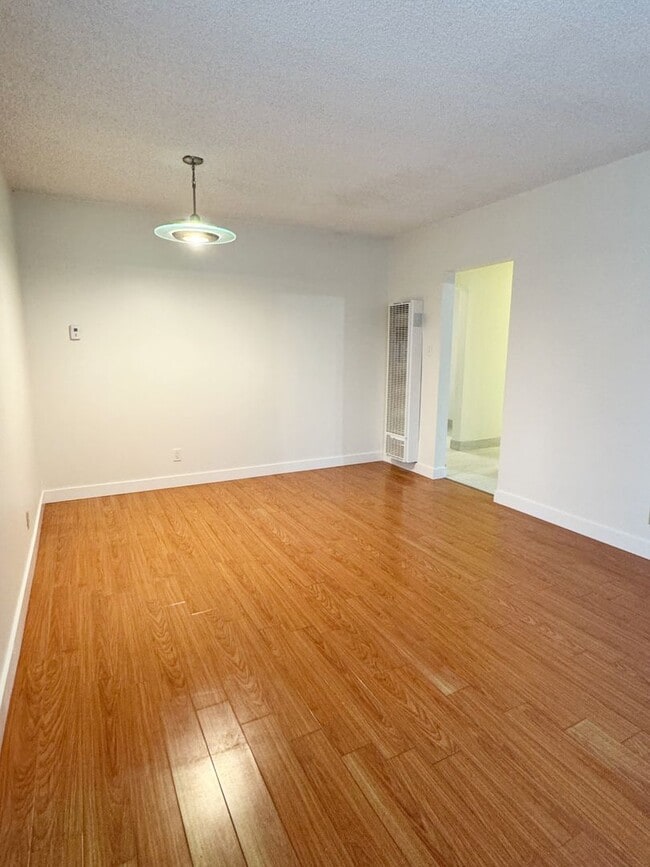 Photo - Charming 3-Bedroom Front Home in Lakewood