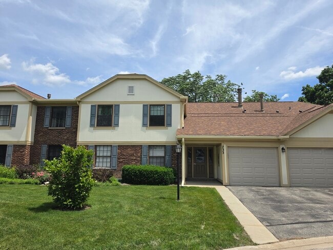 Building Photo - 733 Plum Tree Ct Unit C2