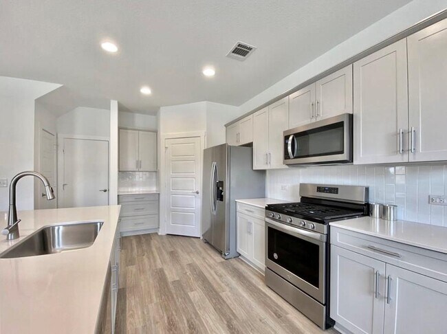 Photo - 1825 Bonham Ln