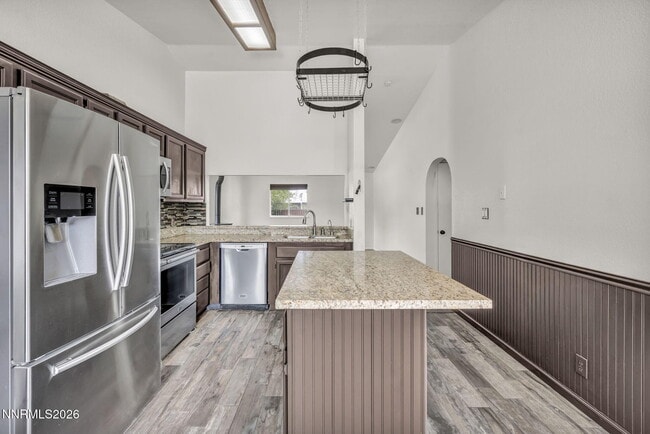 Photo - 17575 Parrot Dr