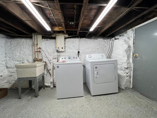 Photo - 121 Bausman St