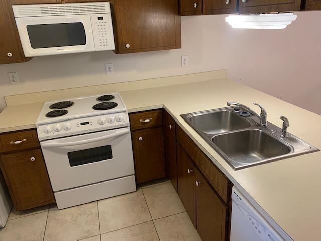 Photo - "Charming 2-Bed Townhouse with Spacious Living in Fort Walton Beach!" Unidad 2