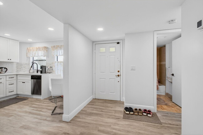 Photo - 5945 Parkwalk Dr