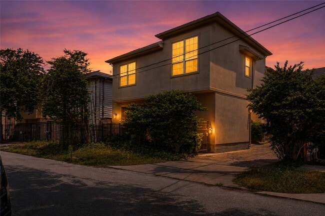 Photo - 5949 Kiam St