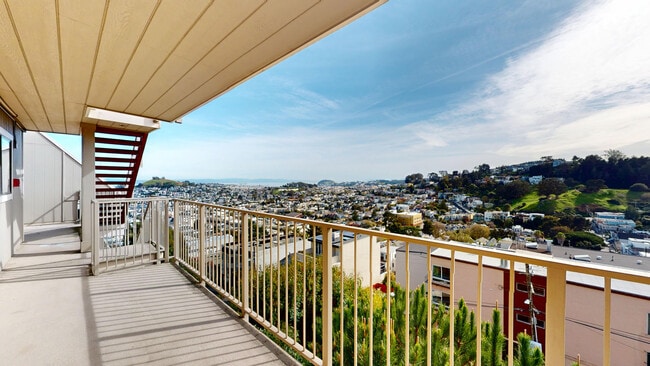 Building Photo - 2031 Castro St Unit 11A