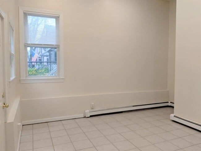 Photo - 83 Yorktown St Unit 1