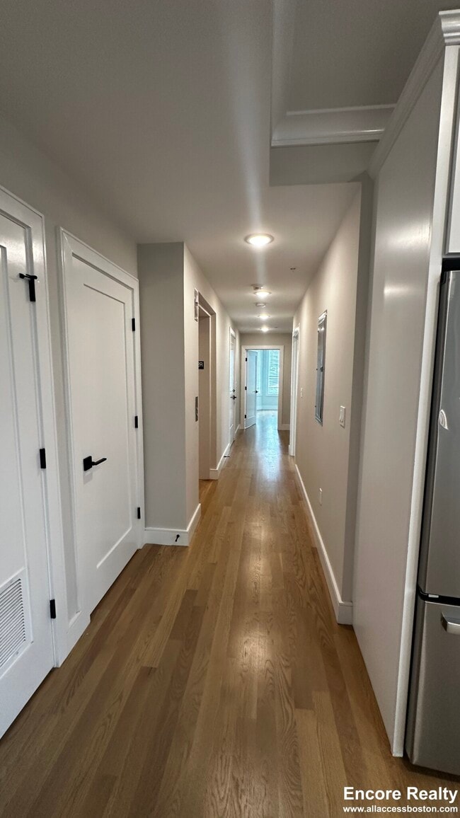 Photo - 108 Warren St Unit 3