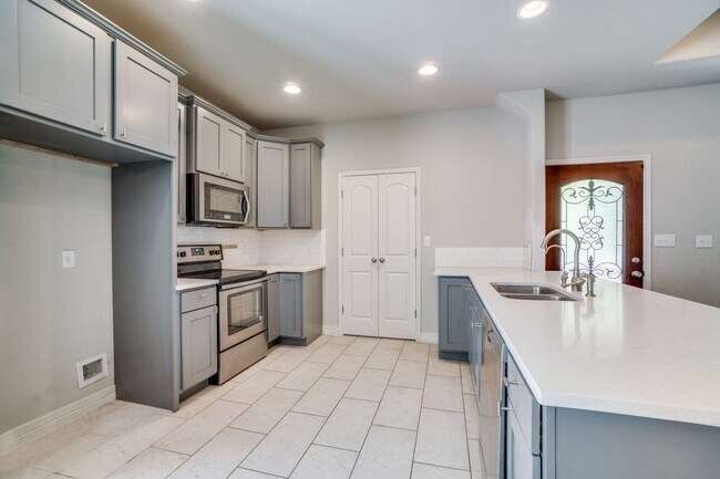 Photo - 3 Bedroom/2 Bath Beacon Hill Subdivision