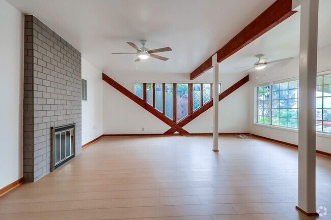 Building Photo - 1724 Golden Gate Ave Rental