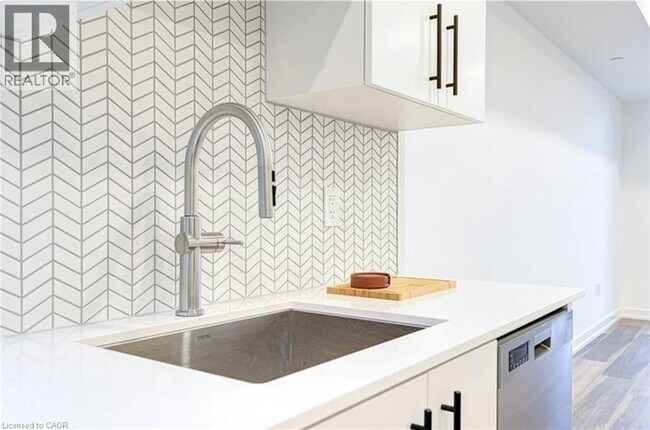 Photo - 15 Wellington St S Unit 1707