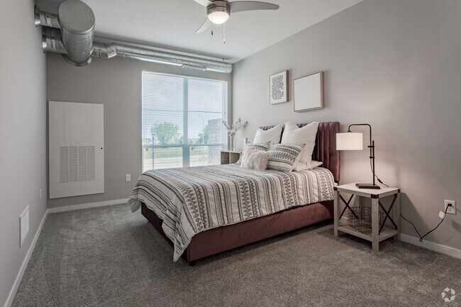 2HAB, 2BA - Story - Maven Apartments