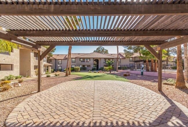 Photo - 2606 S Durango Dr Unidad 266