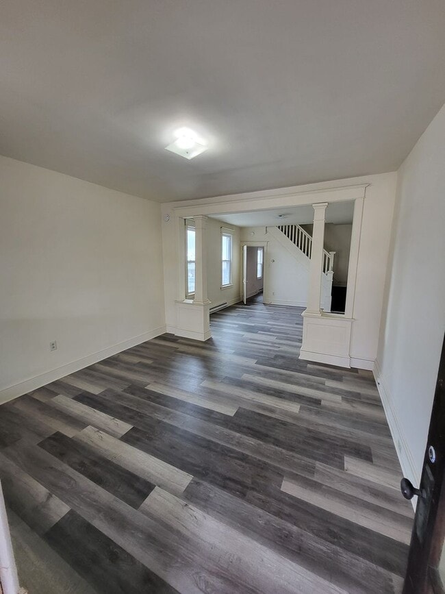 Photo - 3 Bedroom / 1 Bathroom in Tamaqua !