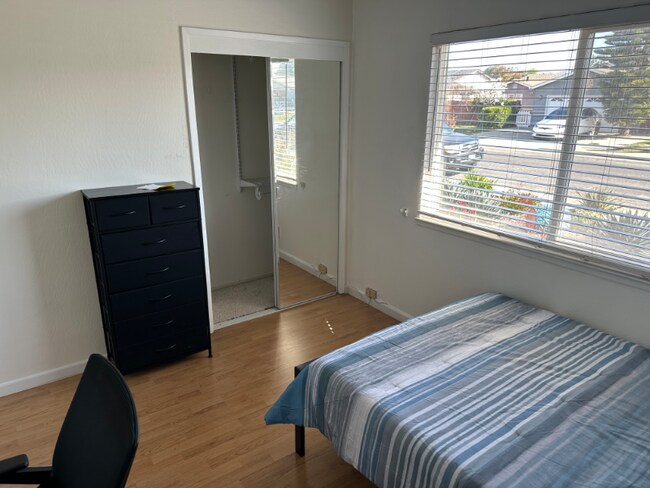 Photo - 412 Rosemont Dr