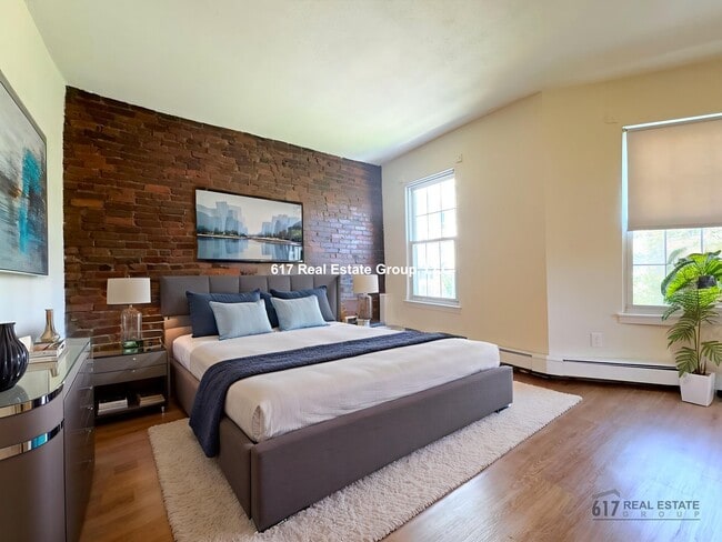 Building Photo - 74 S Huntington Ave Rental