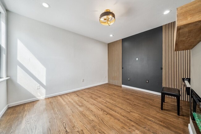 Photo - 3 Bedrooms 1 bath home for RENT!