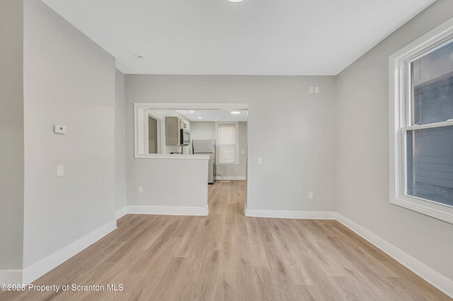 Photo - 1413-1415 N Lincoln Ave