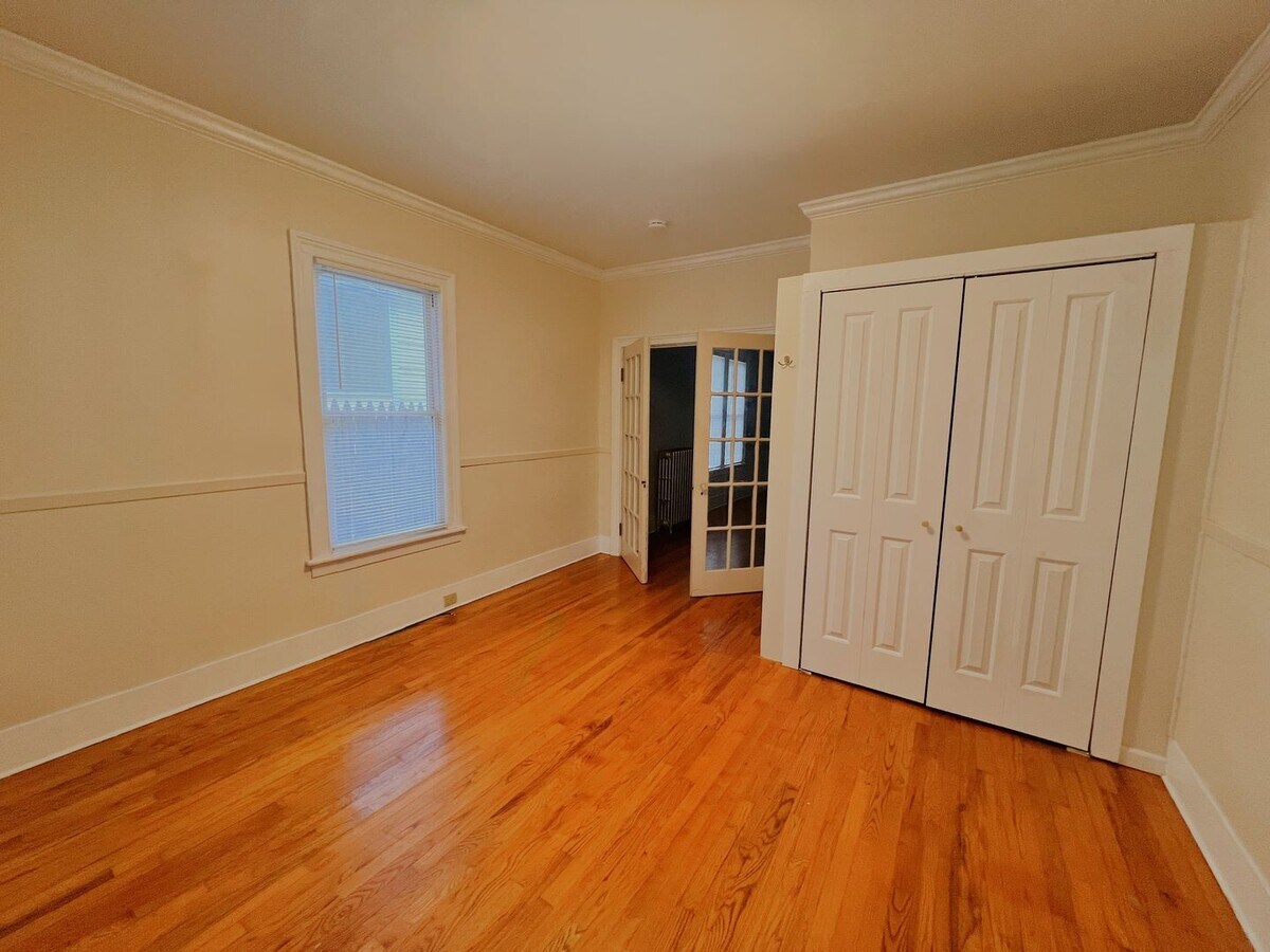 Photo - 50 E Housatonic St Unit #1