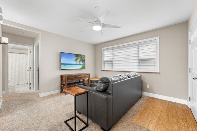 Photo - 2 Bed / 2 Bath Bridge-Level Condo with Ocean View & 2 parking stalls Unit 724