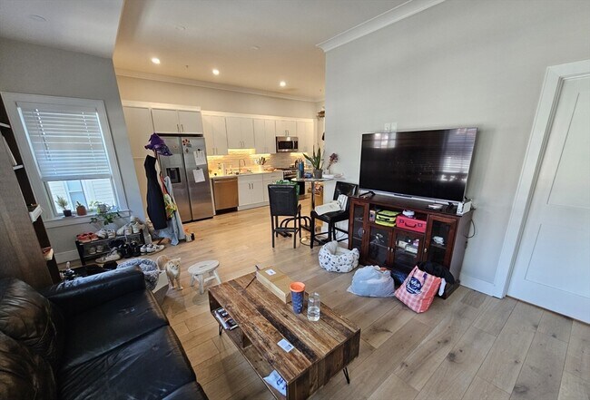 Photo - 9 Everett St Unit 5