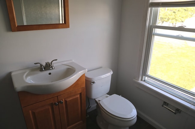 Photo - 64 S Broadway