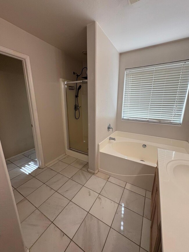 Photo - 582 S 152nd Ln