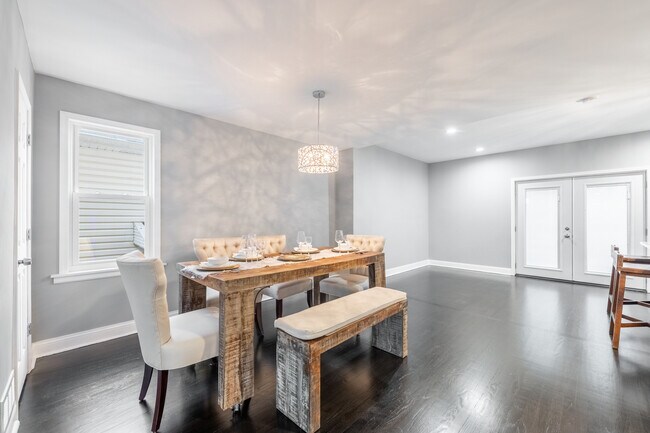 5719 N Mobile Ave Alquiler Para alquiler en Chicago, IL | ForRent.com